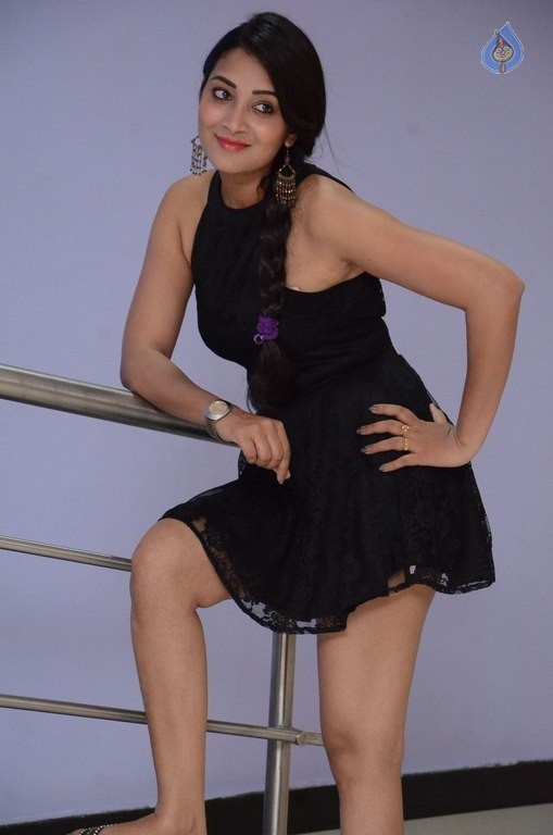 Bhanu Sri Latest Photos - 26 / 63 photos