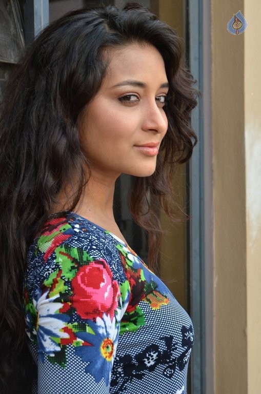 Bhanu Sri Latest Pics - 1 / 35 photos