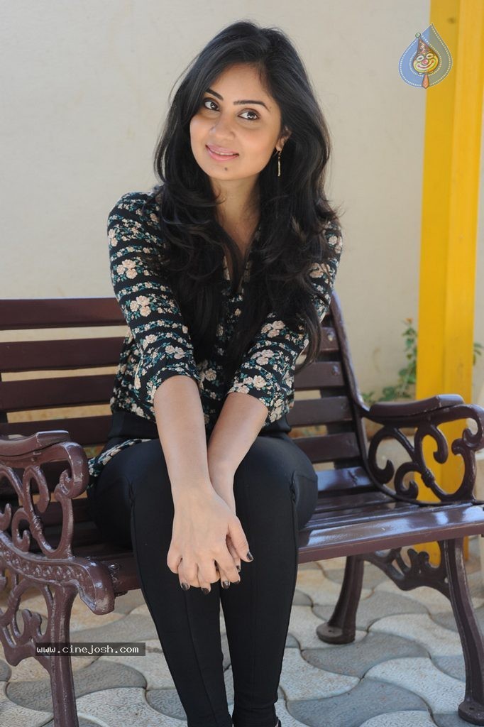 Bhanu Sri Mehra Latest Photos - 17 / 112 photos