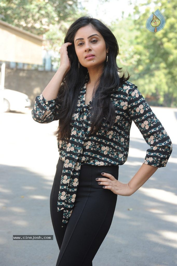 Bhanu Sri Mehra Latest Photos - 65 / 112 photos