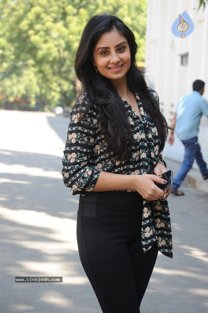 Bhanu Sri Mehra Latest Photos - 66 / 112 photos