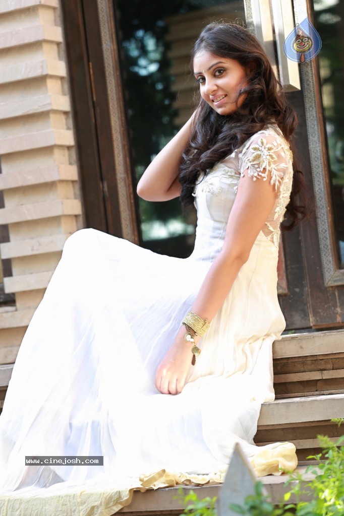 Bhanu Sri Mehra New Photos - 5 / 68 photos