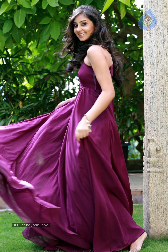 Bhanusri Mehra Hot Stills - 121 / 134 photos