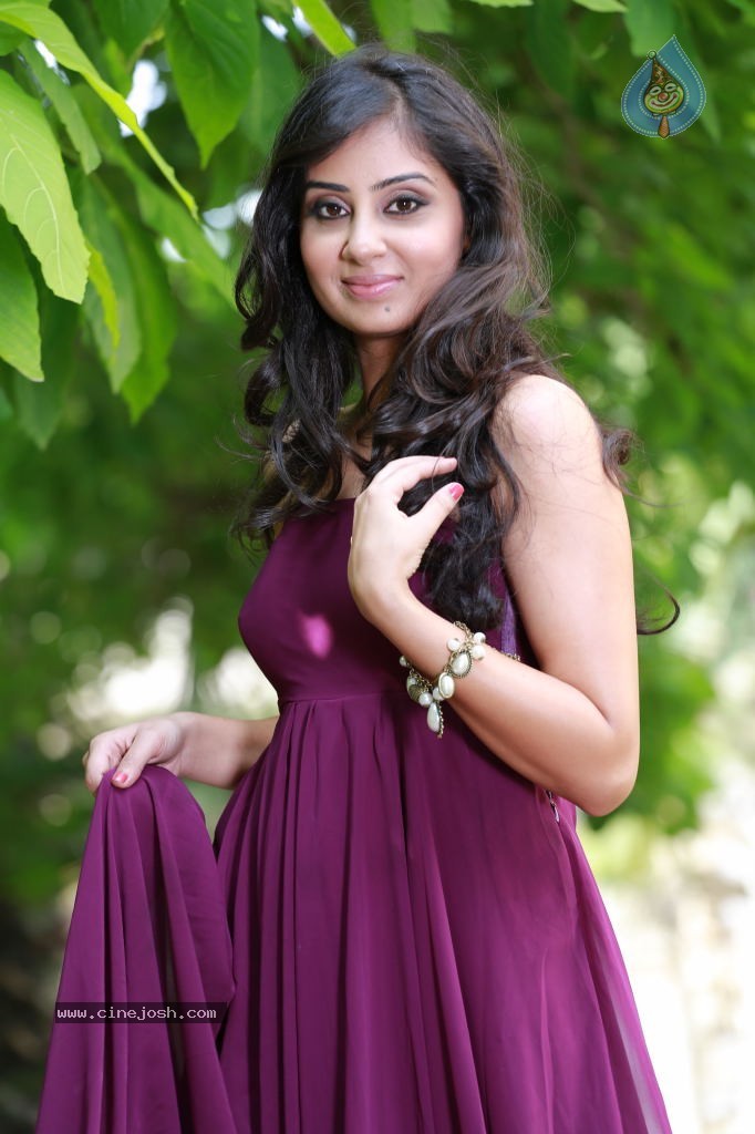 Bhanusri Mehra Hot Stills - 124 / 134 photos