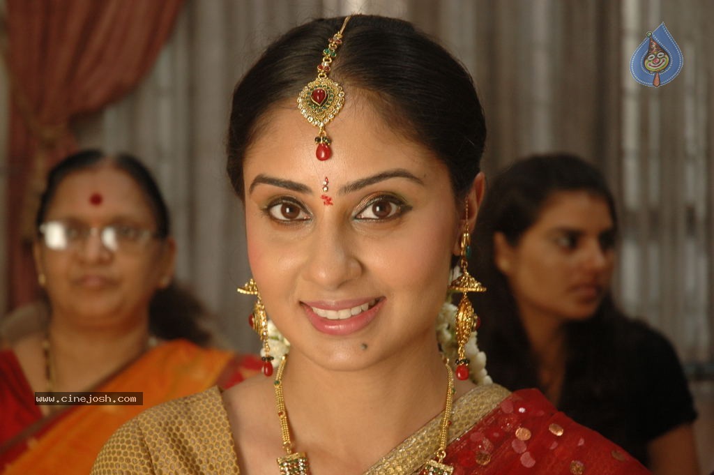 Bhanusri Mehra Latest Stills - 12 / 35 photos