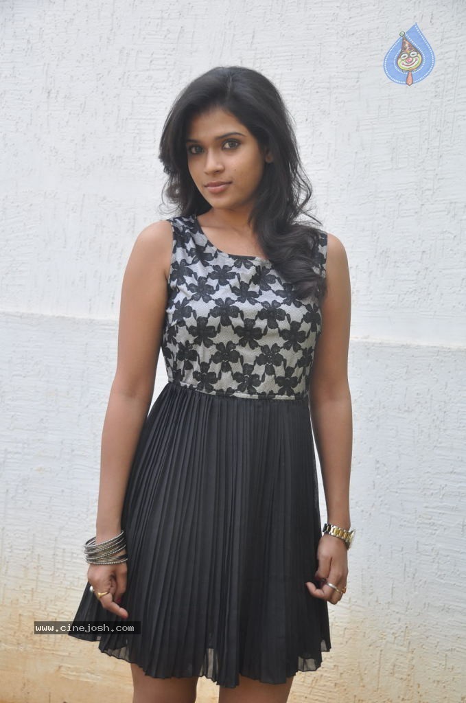 Bhargavi Latest Stills - 12 / 70 photos