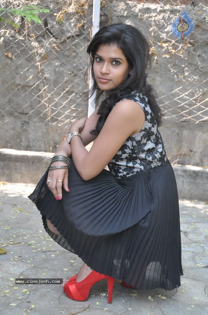 Bhargavi Latest Stills - 48 / 70 photos