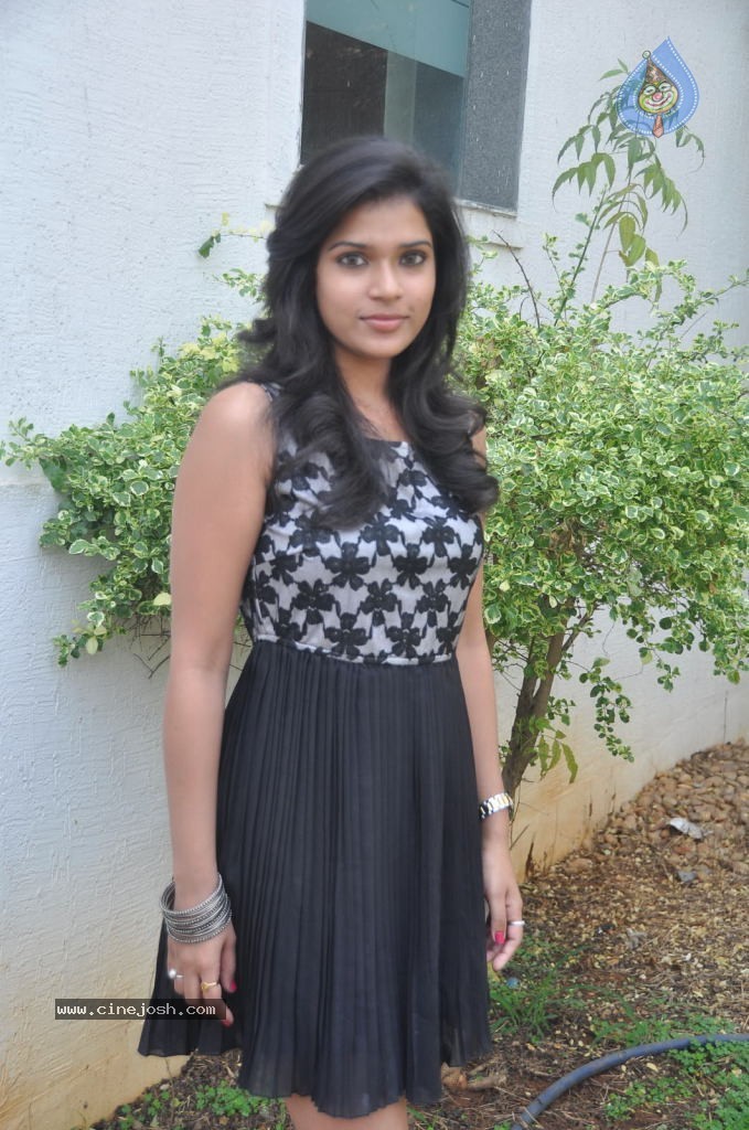 Bhargavi Latest Stills - 58 / 70 photos