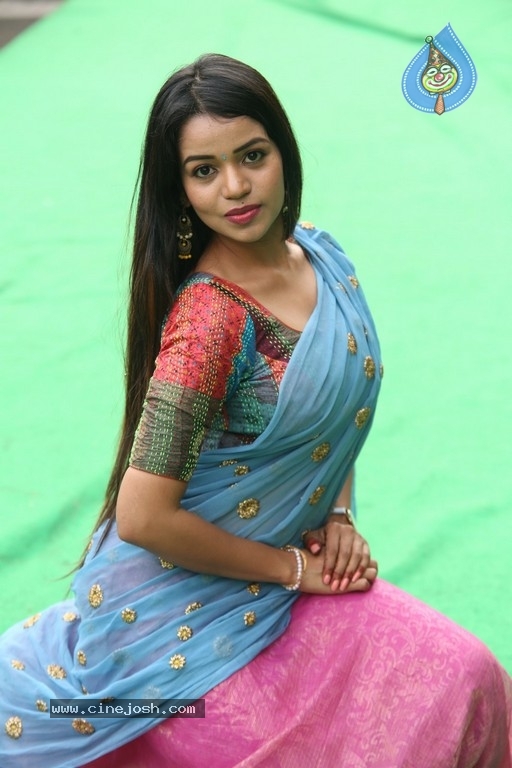 Bhavya Sri Images - 17 / 28 photos