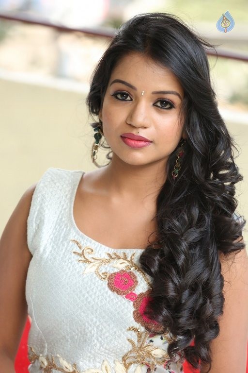 Bhavya Sri Latest Pics - 25 / 42 photos
