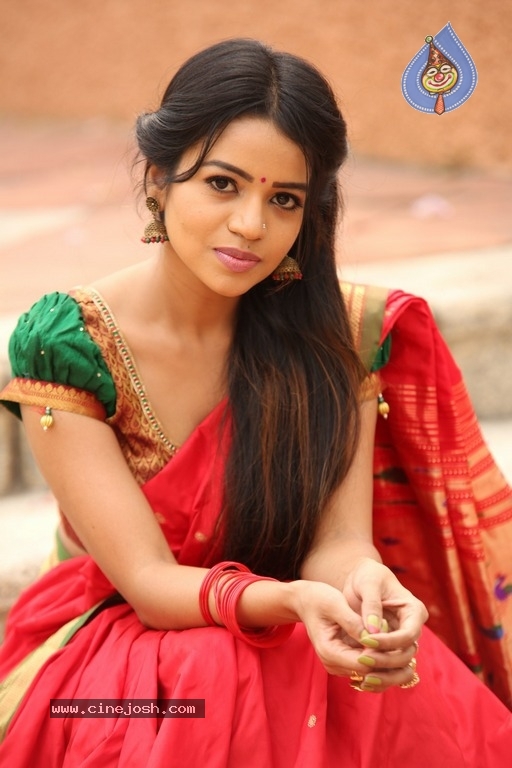 Bhavya Sri New Photos - 6 / 21 photos