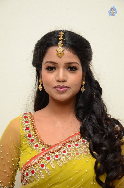 Bhavya Sri Photos - 19 / 39 photos