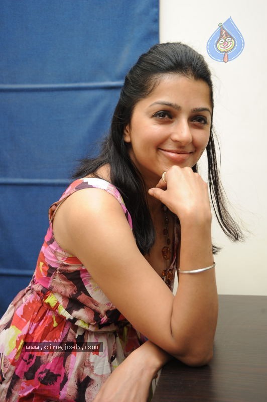 Bhoomika Stills In Yagam Movie - 53 / 57 photos