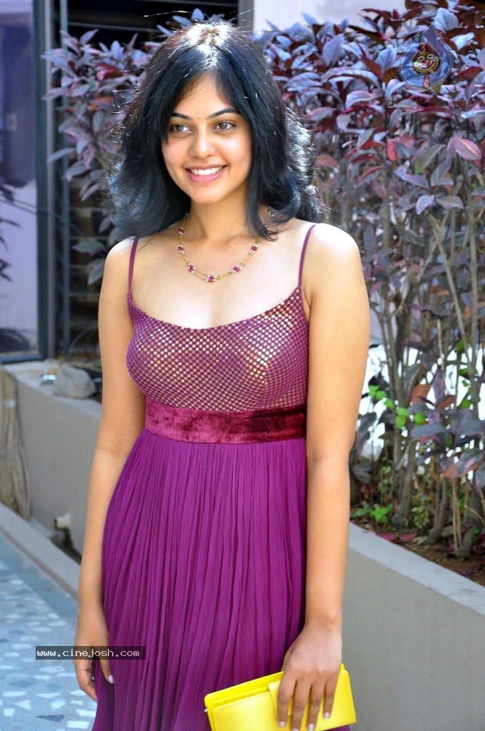 Bindu Madhavi Stills - 2 / 78 photos