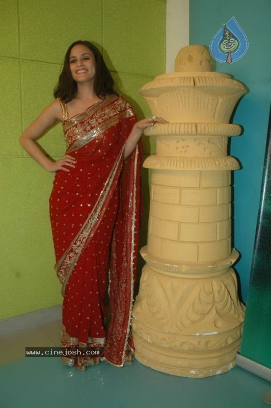 Caterina Lopez Stills - 27 / 29 photos