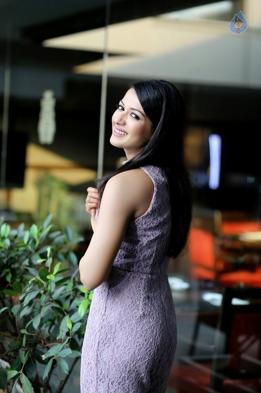 Catherine Tresa Latest Photo Shoot - 41 / 62 photos