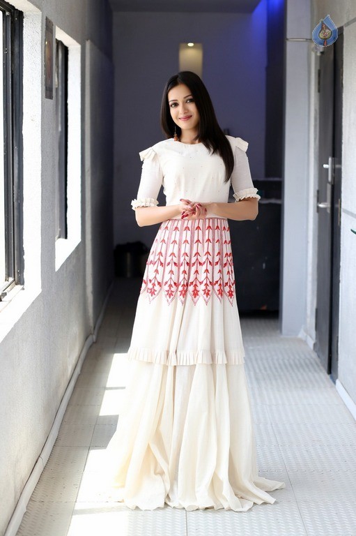 Catherine Tresa Latest Photo Shoot - 55 / 62 photos