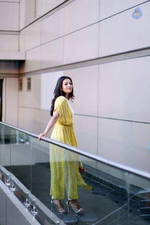 Catherine Tresa Latest Stills - 7 / 10 photos