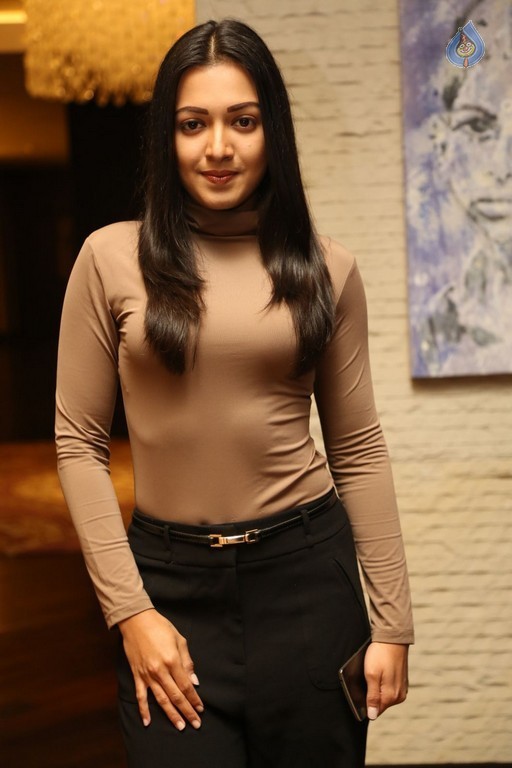 Catherine Tresa New Photos - 40 / 42 photos
