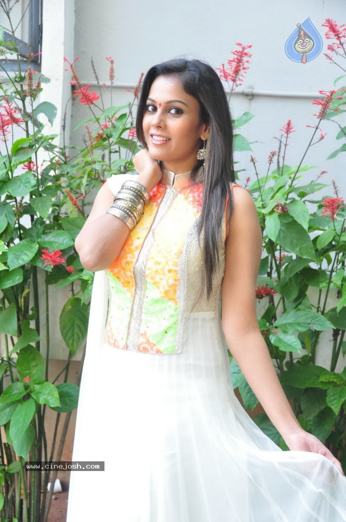 Chandini Latest Stills - 11 / 70 photos