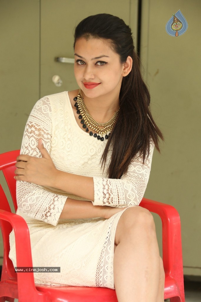 Chandini Latest Stills - 32 / 78 photos