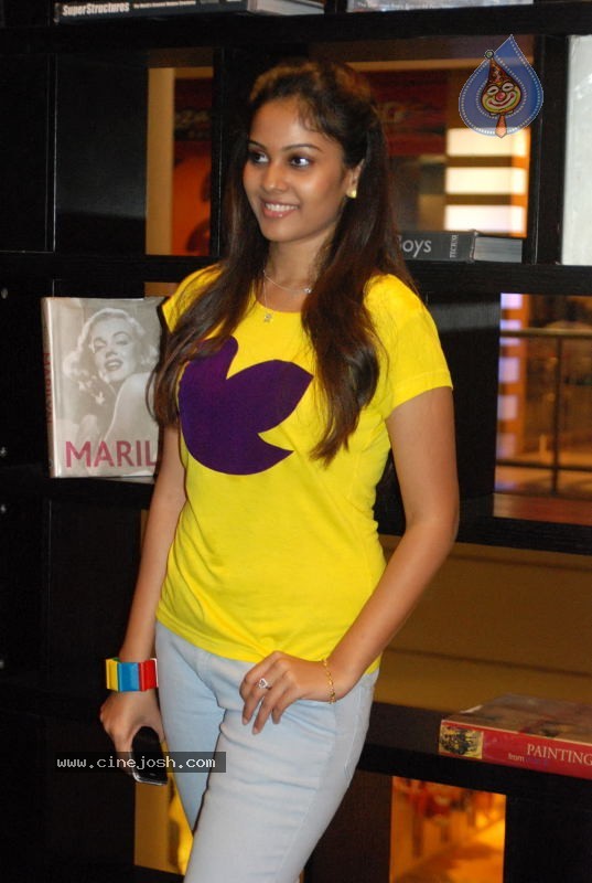 Chandni Stills - 7 / 26 photos