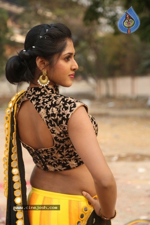 Charishma Shreekar Pics - 10 / 20 photos