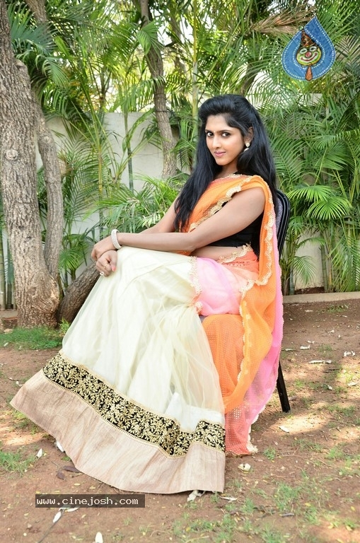 Charishma Shreekhar Gallery - 23 / 29 photos