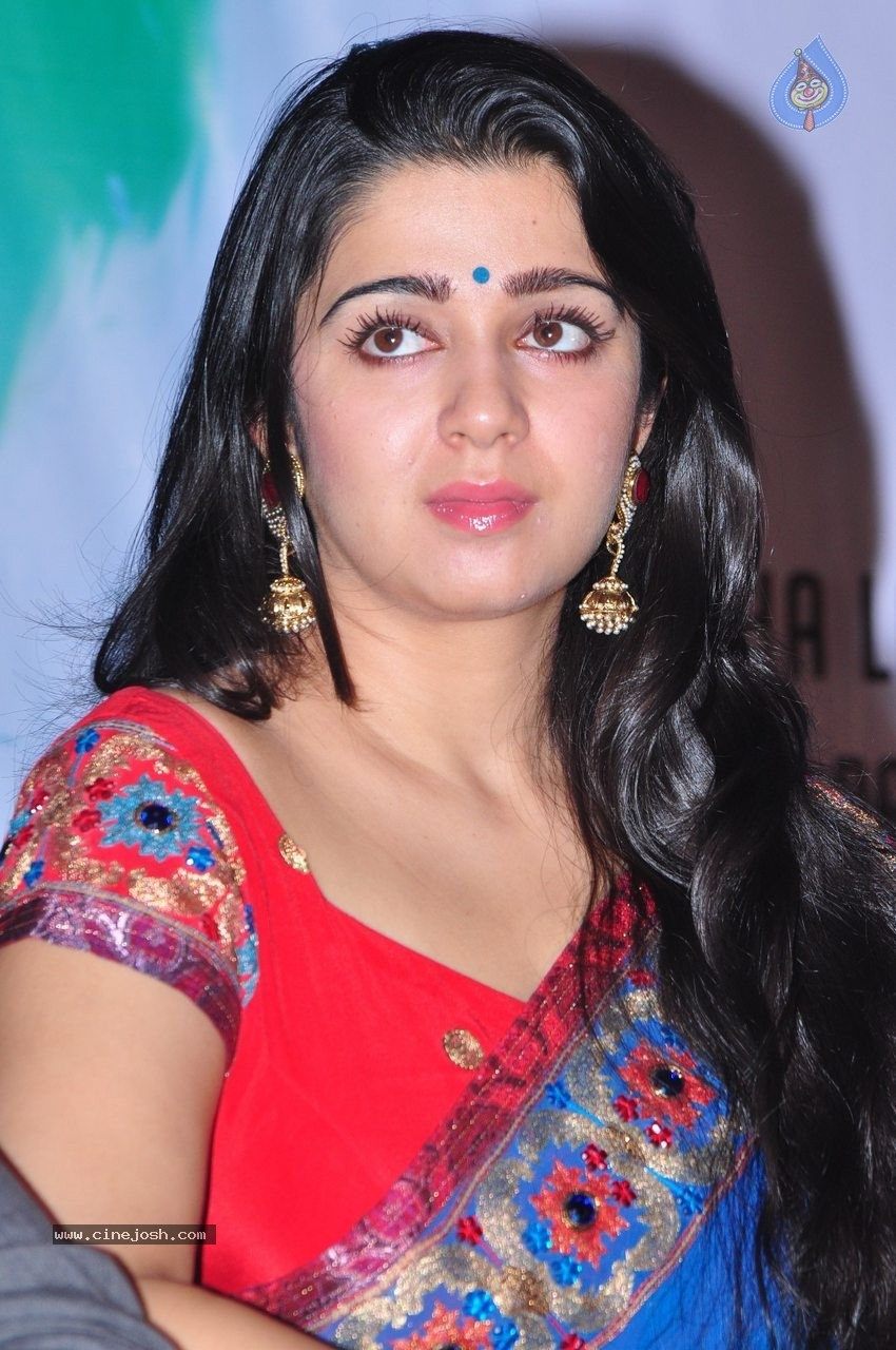 Charmi at Jyothi Lakshmi SM - 27 / 83 photos