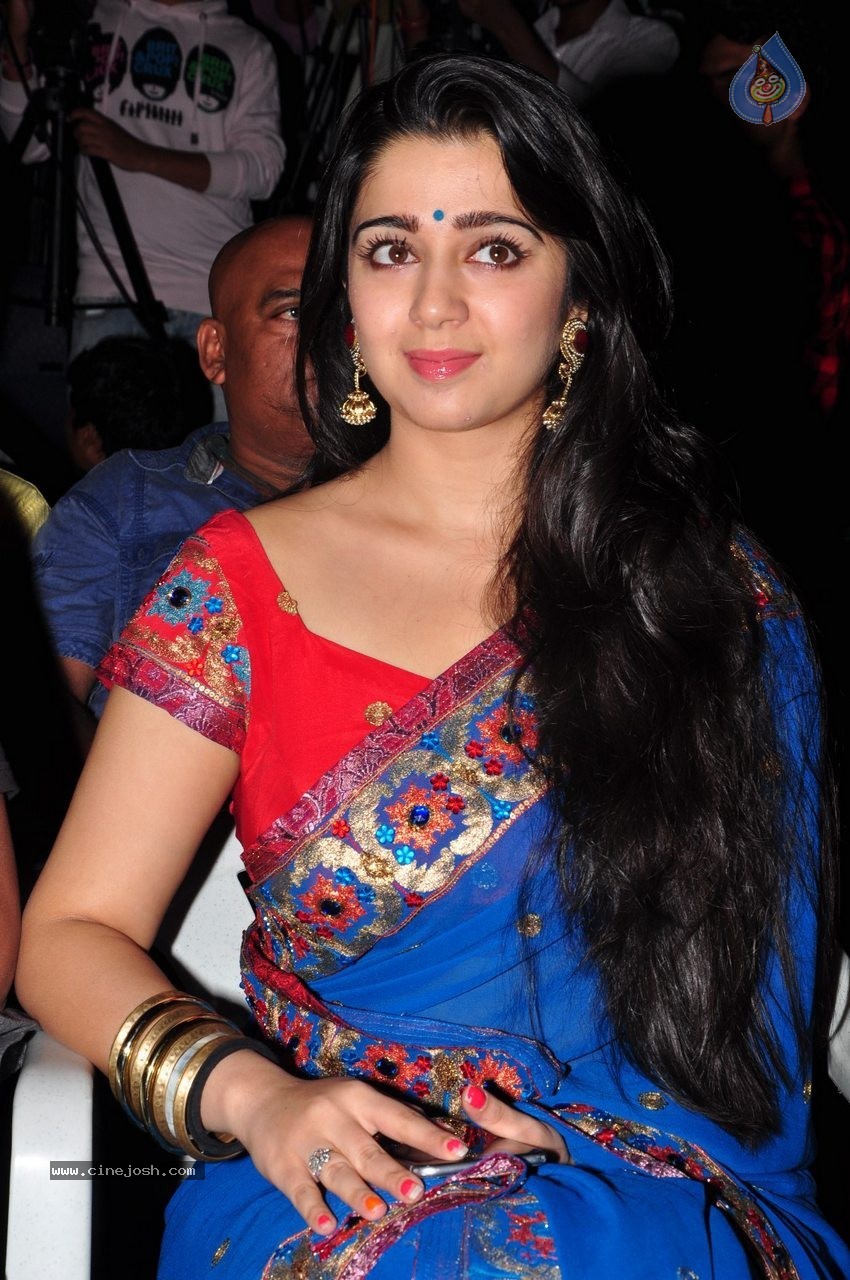 Charmi at Jyothi Lakshmi SM - 33 / 83 photos