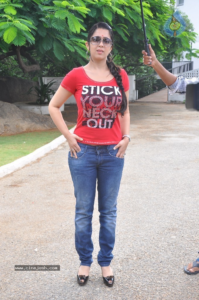 Charmi Latest Pics - 23 / 61 photos