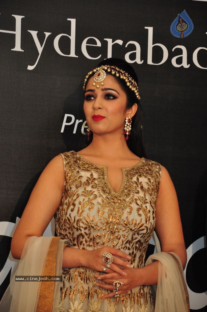 Charmi New Pics - 15 / 45 photos