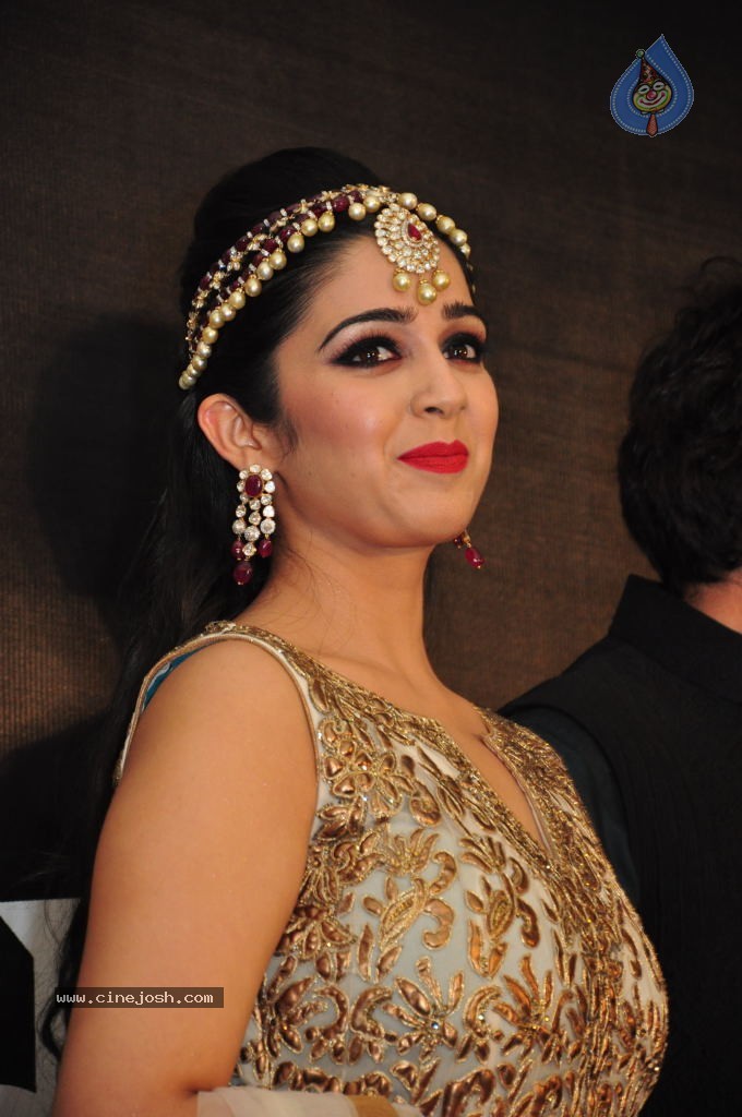 Charmi New Pics - 23 / 45 photos