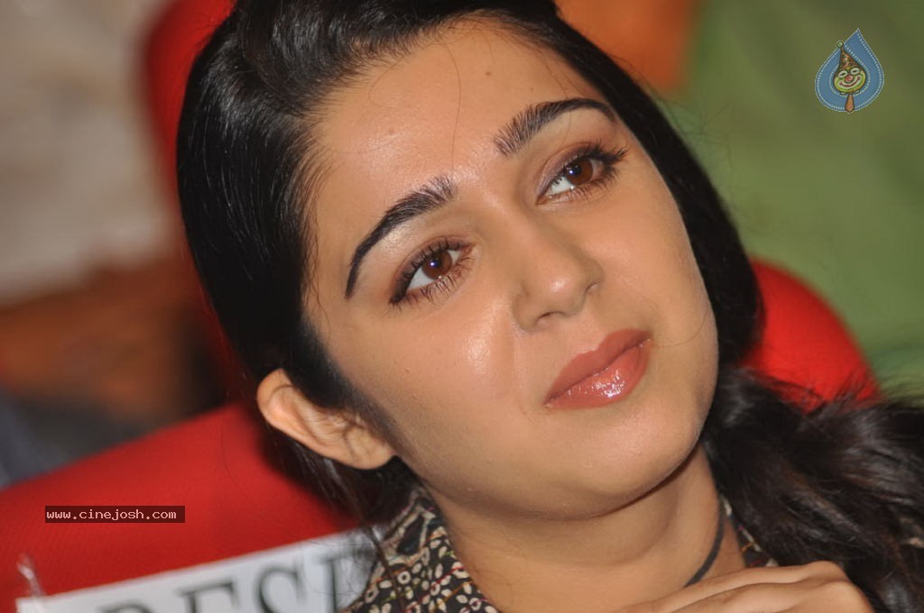 Charmi New Stills - 91 / 92 photos