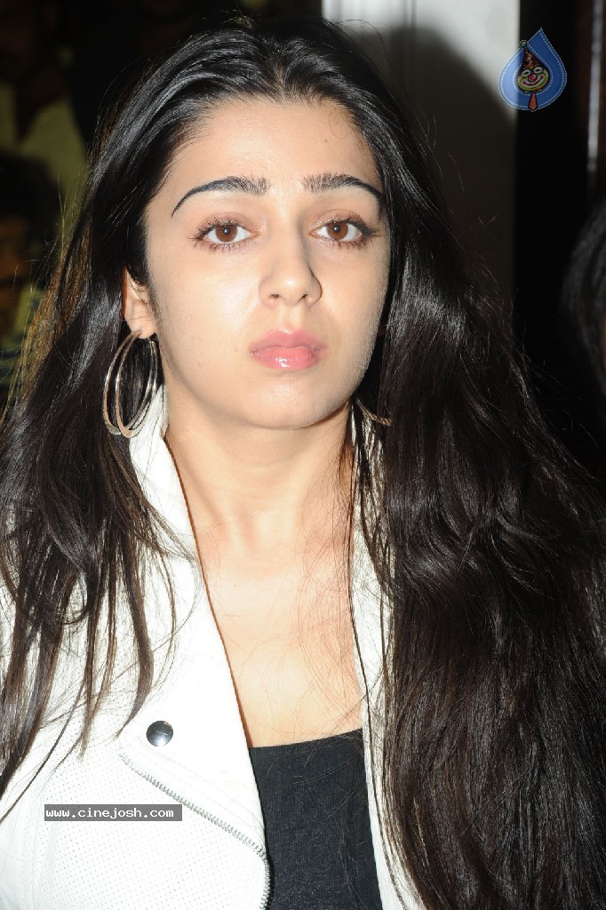 Charmi Pics - 35 / 63 photos