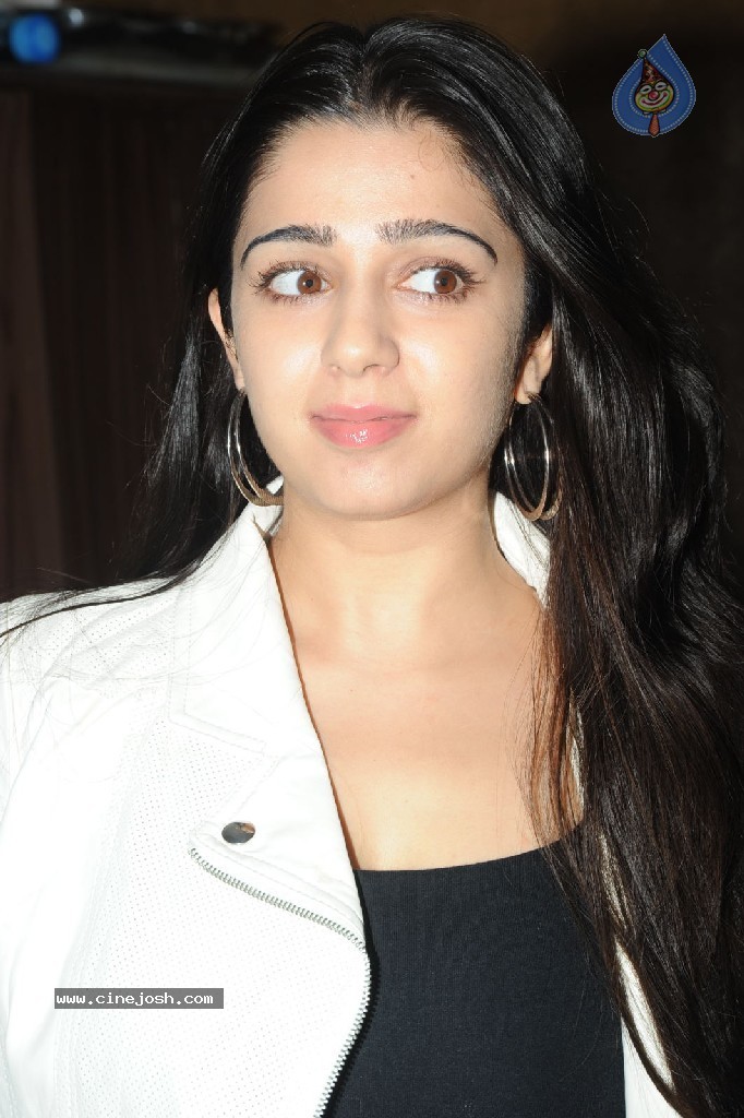 Charmi Pics - 44 / 63 photos