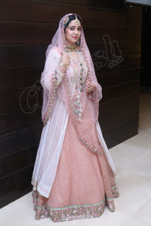 Charmy Kaur New Pics - 23 / 24 photos