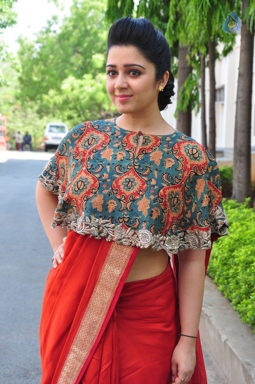 Charmy Kaur Photos - 13 / 61 photos