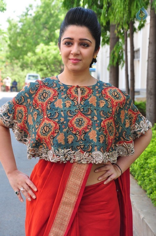 Charmy Kaur Photos - 58 / 61 photos