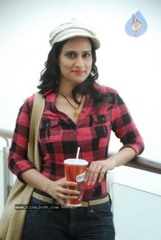 Chinmayi Ghatrazu Latest Gallery - 31 / 46 photos