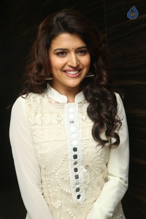 Chitra Shukla New Photos - 16 / 38 photos