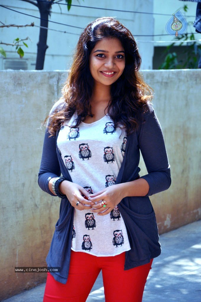 Colors Swathi Latest Gallery - 25 / 133 photos