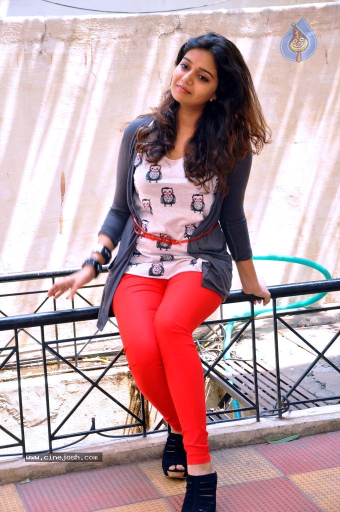 Colors Swathi Latest Gallery - 57 / 133 photos