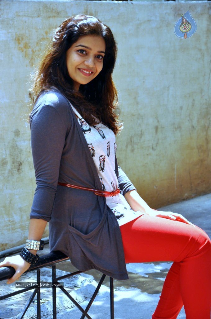 Colors Swathi Latest Gallery - 68 / 133 photos