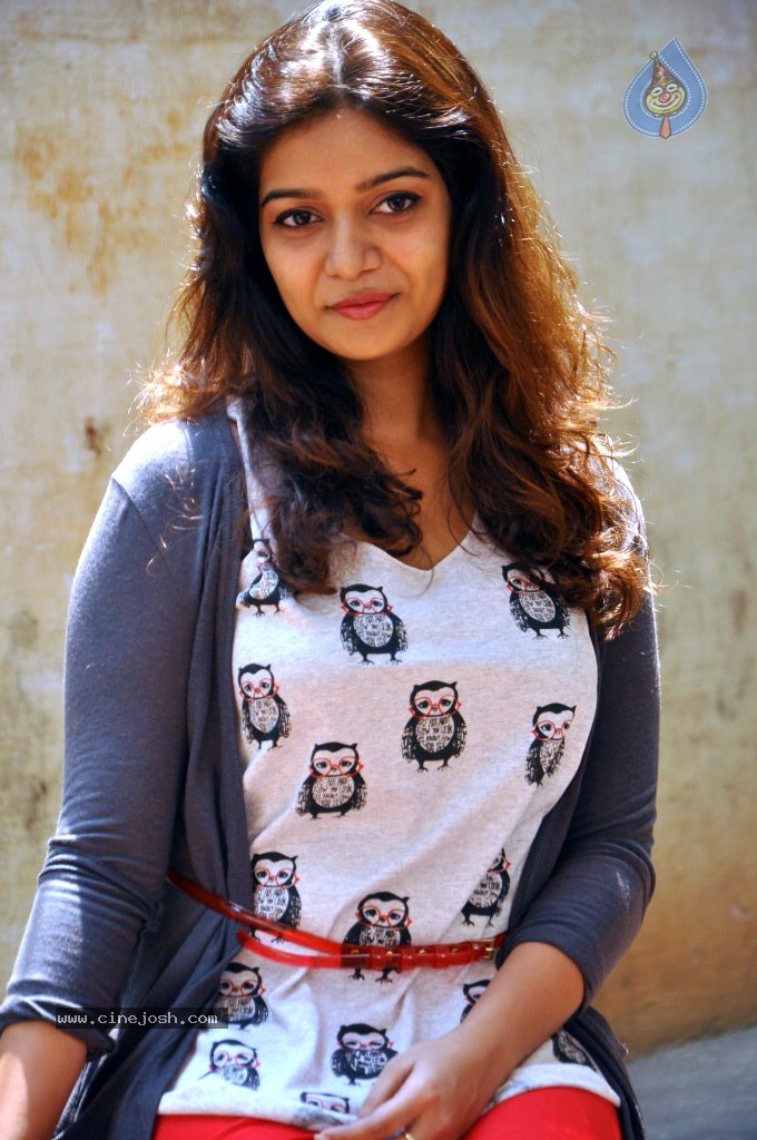 Colors Swathi Latest Gallery - 76 / 133 photos
