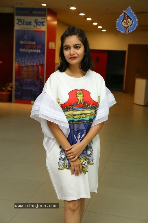 Colors Swathi New Stills - 4 / 15 photos