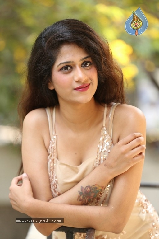 D Harini Reddy Photos - 18 / 21 photos