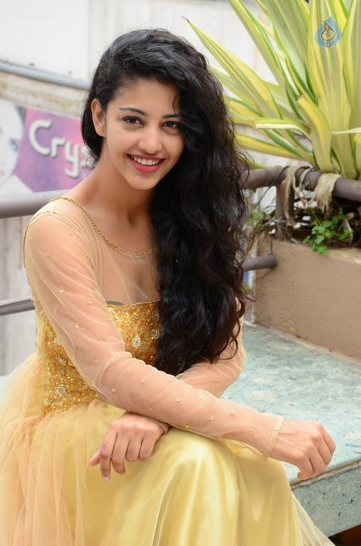 Daksha Nagarkar New Photos - 32 / 42 photos