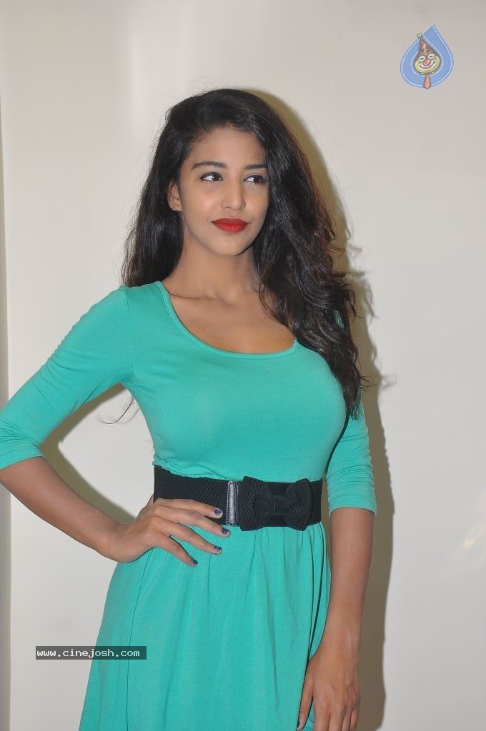 Daksha Nagarkar Stills - 33 / 78 photos