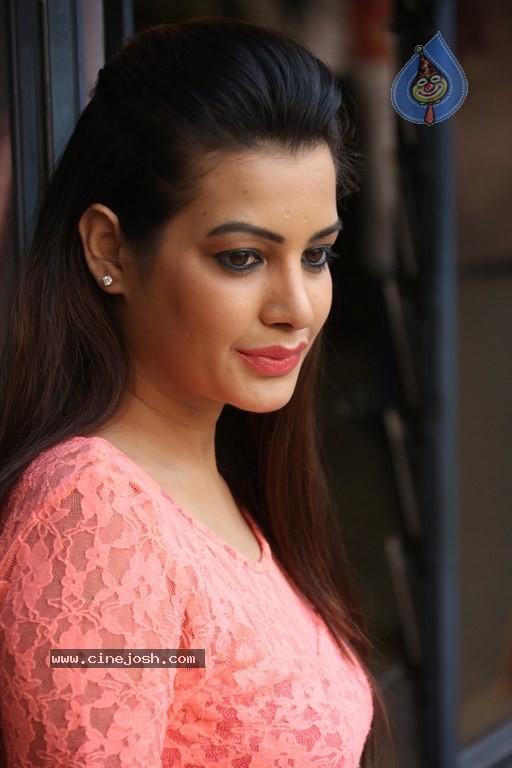 Deeksha Panth Gallery - 71 / 107 photos